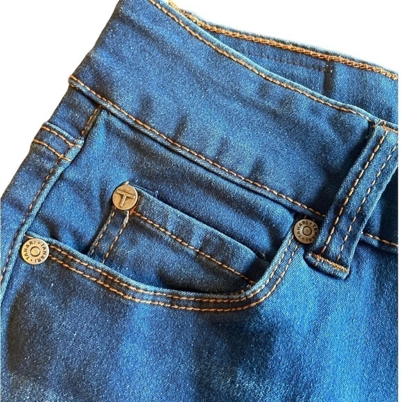 TAHARI Jeans - Picture 5 of 7